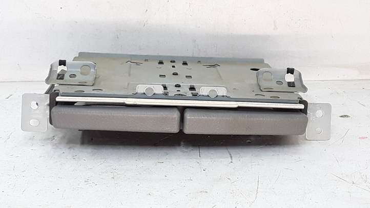 Toyota Avensis Verso (2001 - 2004)  5562944020 Передний держатель чашки