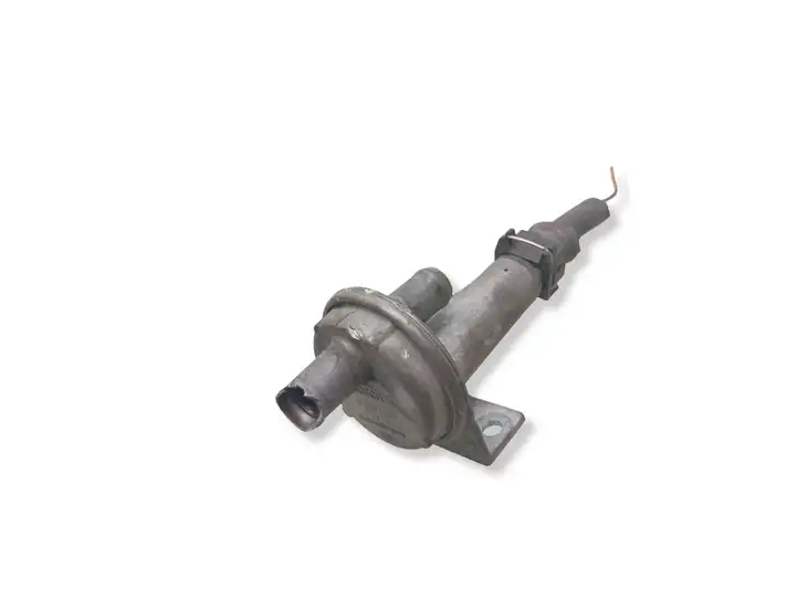 Volkswagen PASSAT B5 (1997 - 2000) 049133453 Регулятор холостого хода — фото 1