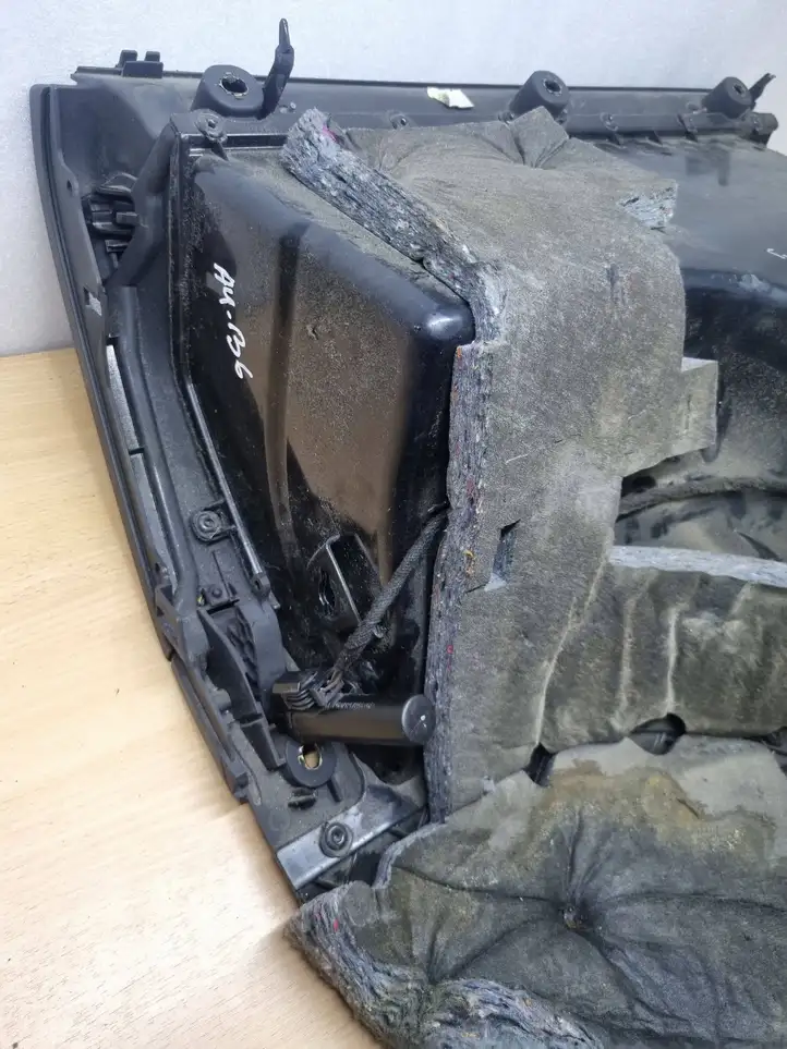 Audi A4 S4 B6 8E 8H (2000 - 2006) 8E1857035C Бардачок в сборе — фото 12