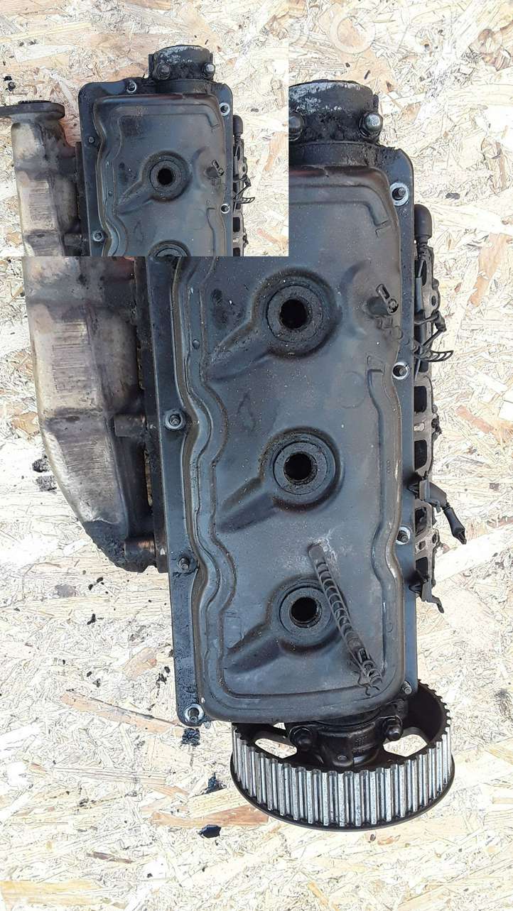 Audi A4 (2000 - 2006)  059253033C Головка