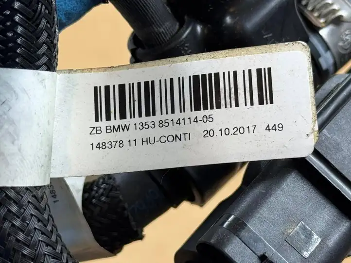 BMW 3 G20 G21 (2019 - ) 8514114 Трубка топливной системы — фото 2