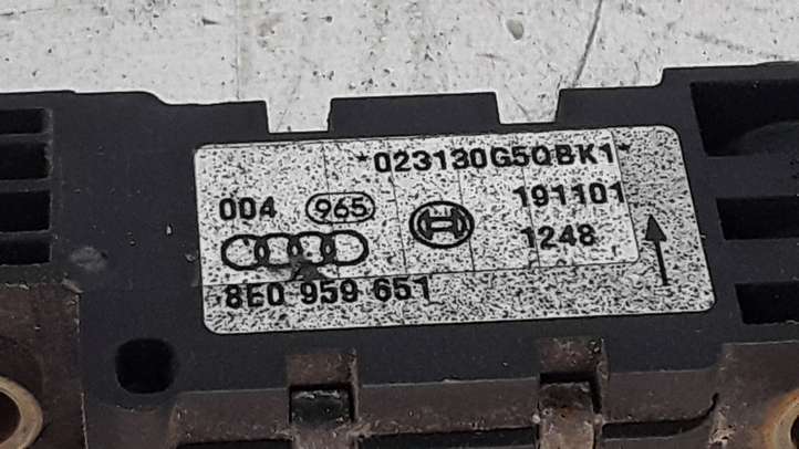 Audi A4 (2000 - 2006)  8E0959651 Датчик удара надувных подушек