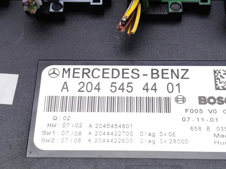Mercedes-Benz C W204 (2007 - 2014) A2045454401 Блок предохранителей — фото 4