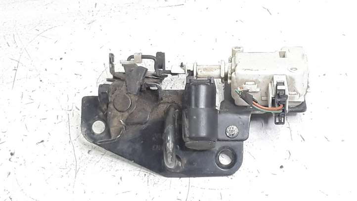 Skoda Fabia Mk1 (6Y) (1999 - 2007)  6Y0827511A Замок задней крышки