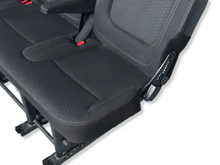 Renault Trafic III (X82) (2014 - ) Третий ряд сидений — фото 5