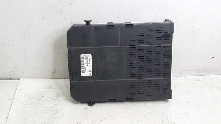 Peugeot 307 (2005 - 2008)  9660105980 Mодуль kомфортa