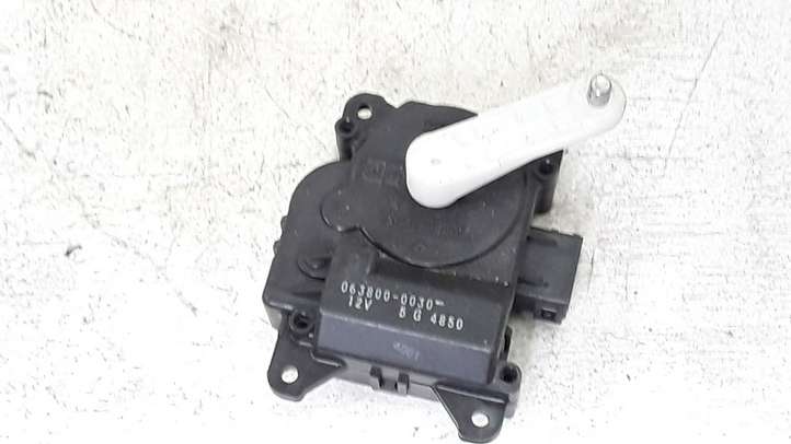 Subaru Legacy (2003 - 2009)  0638000030 Двигатель задвижки потока воздуха