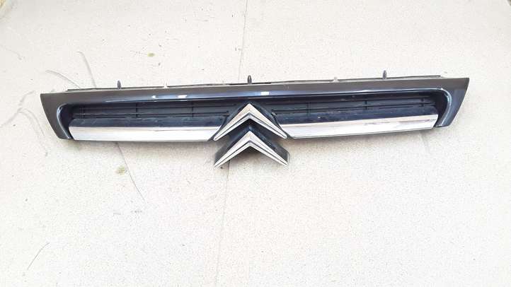 Citroen C8 (2002 - 2008)  1484199477D Передняя решётка