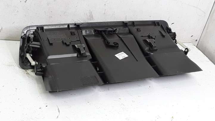 Citroen C8 (2002 - 2008)  1484107077 Центральный дефлектор