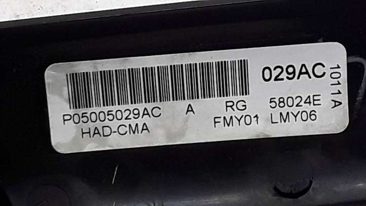 Chrysler Voyager (2001 - 2004)  05009175AA Отделка контроля климата / контроля печки