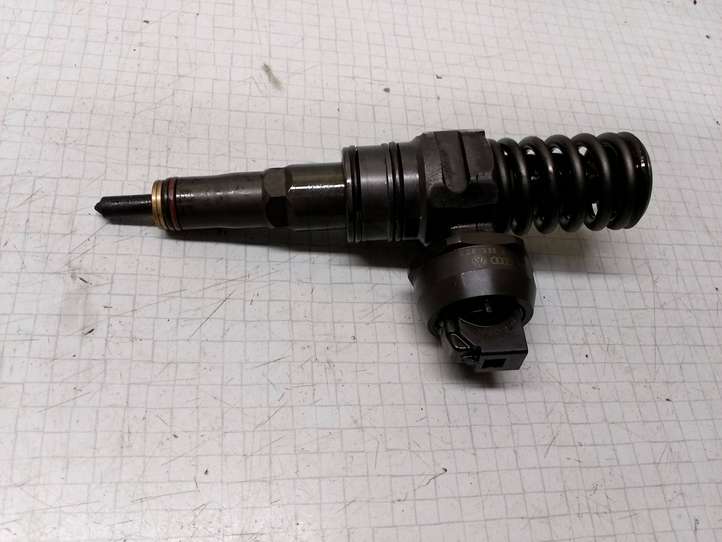 Volkswagen PASSAT B6 (2005 - 2010)  038130073AG Жиклер (жиклеры) (форсунка (форсунки)