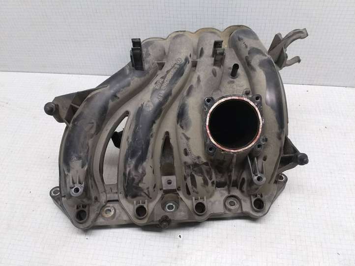 Volkswagen Golf V (2003 - 2009)  036129709 Впускной коллектор