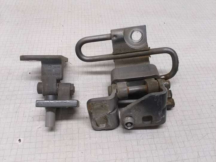 Volkswagen Golf V (2003 - 2009)  1K0831402M Комплект петель передней двери