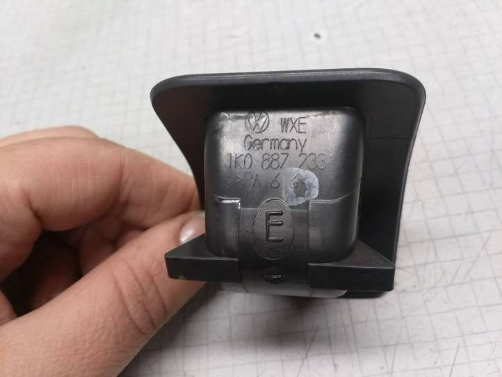 Volkswagen Golf V (2003 - 2009)  1K0887233 Заглушка, крышка ISOFIX