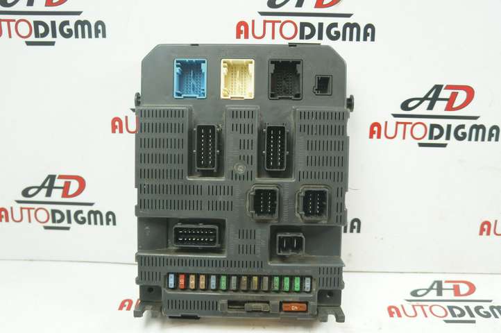 Peugeot 308 (2007 - 2013)  9663798180 Mодуль kомфортa