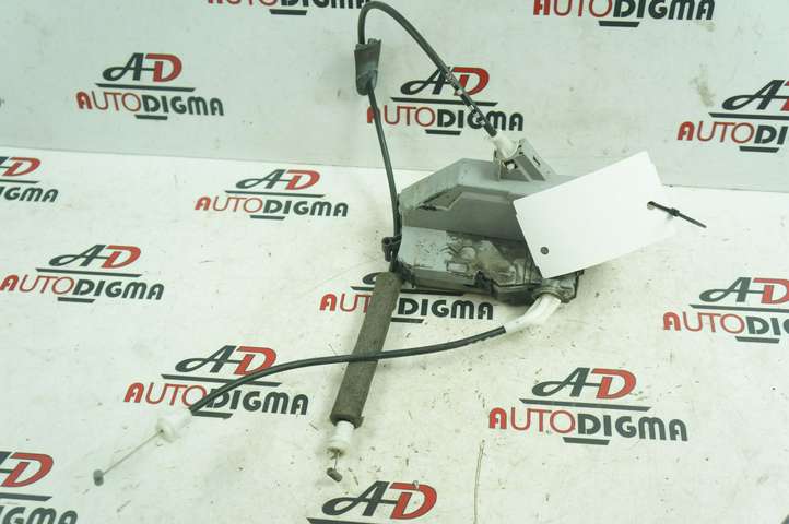 Peugeot 308 (2007 - 2013)  A01521 Замок задней двери
