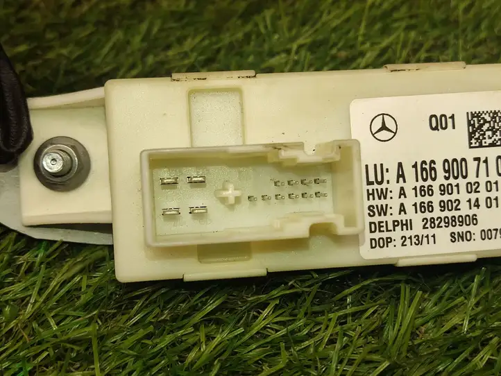 Mercedes-Benz C W204 (2007 - 2014)  A1669007101 Модуль фонарей
