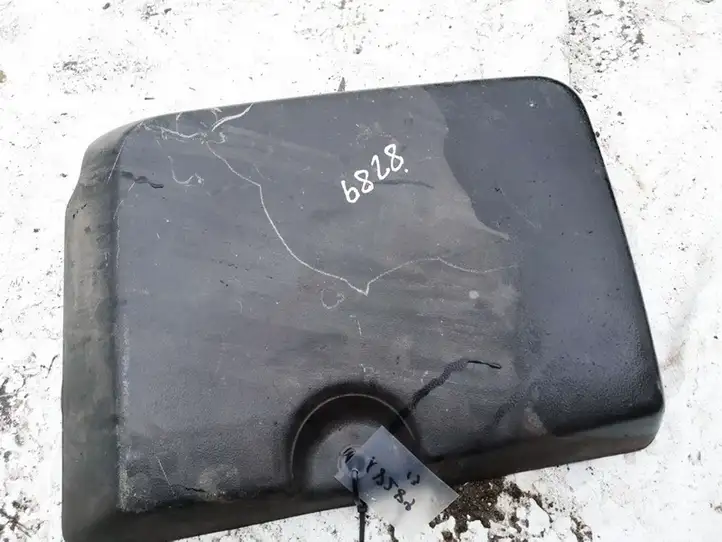 Nissan  (2000 - 2006)   Другая деталь салона