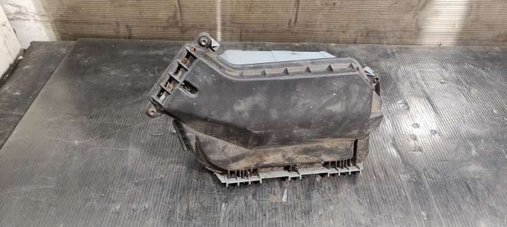 Audi A5 (2011 - 2016)  8K2907613 Крышка ящика предохранителей