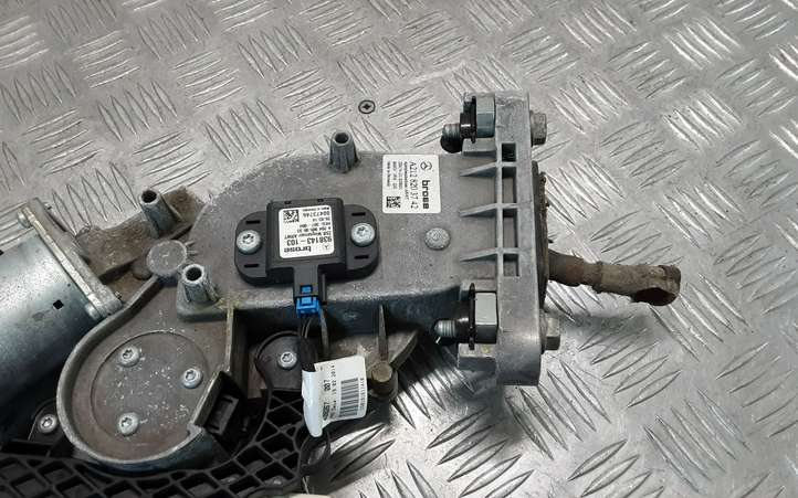 Mercedes-Benz E W212 (2009 - 2016)  A2128203742 Притягиватель задней крышки