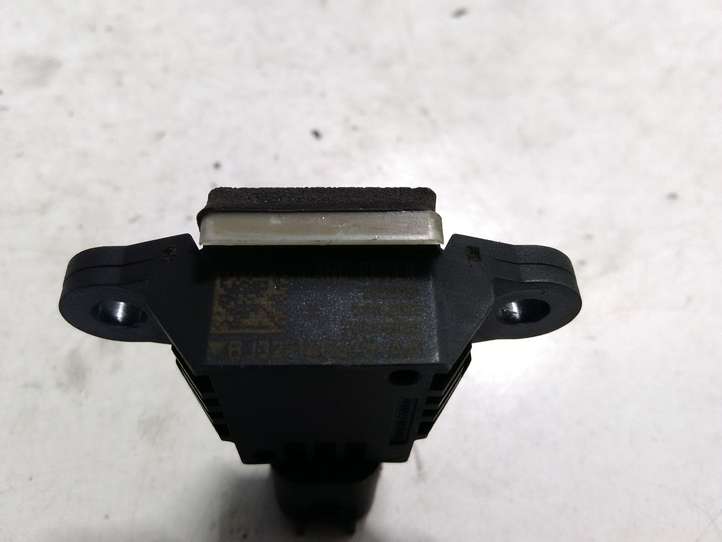 Land Rover Range Rover Evoque (2011 - 2015)  BJ3214C676AA Датчик удара надувных подушек