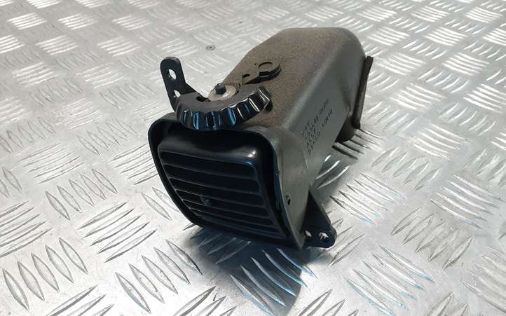 Toyota Land Cruiser (HDJ90) (1996 - 2002)  5566060110 Боковая воздушный дефлектор