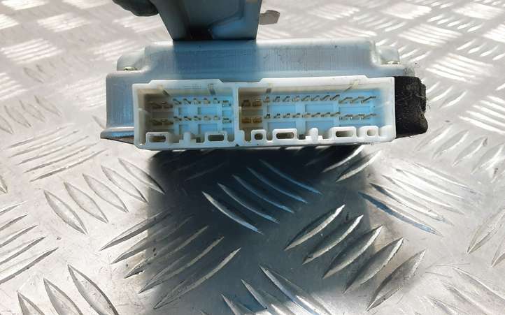 Toyota Land Cruiser (HDJ90) (1996 - 2002)  8954060100 Блок управления ABS