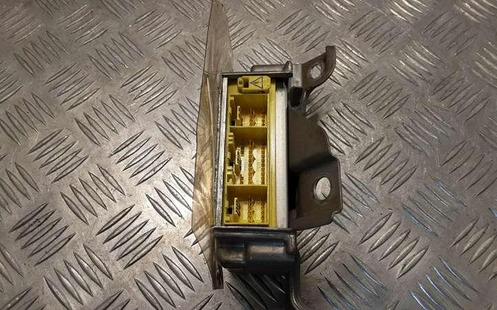 Toyota Land Cruiser (HDJ90) (1996 - 2002)  8917060090 Блок управления надувных подушек