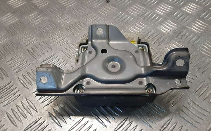 Toyota Land Cruiser (HDJ90) (1996 - 2002)  8917060090 Блок управления надувных подушек