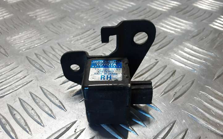 Toyota Land Cruiser (HDJ90) (1996 - 2002)  8917360050 Датчик удара надувных подушек