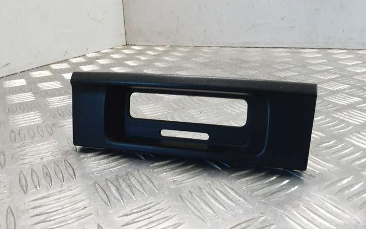 Renault Trafic II (X83) (2002 - 2014)  8200184607 Отделка внутренней панели