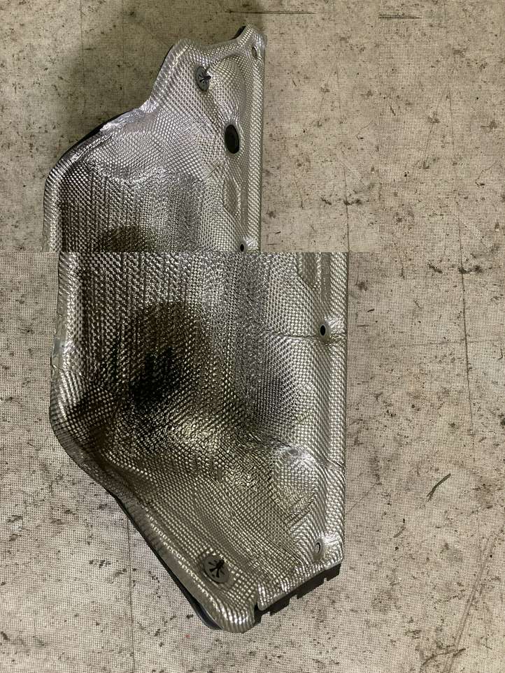 Audi A4 (2007 - 2011)  8K0804165C Другая деталь отсека двигателя