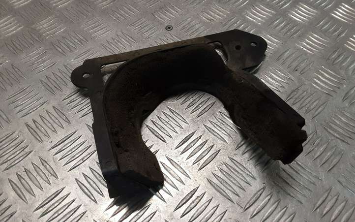 Audi A4 (2007 - 2011)  8K0863187B Защита дна передней ходовой части