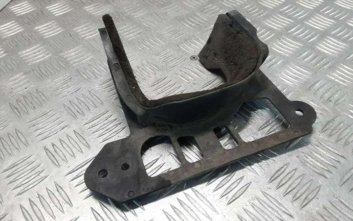Audi A4 (2007 - 2011)  8K0863187B Защита дна передней ходовой части