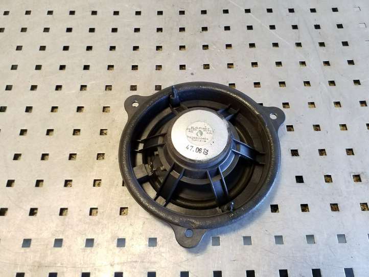 Nissan Qashqai (2006 - 2010)  28156AV700 Громкоговоритель (громкоговорители) в задних дверях