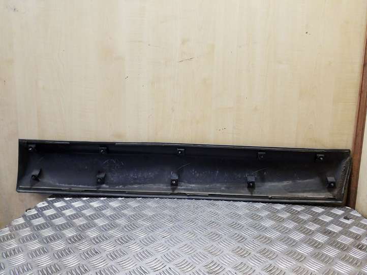 Nissan Qashqai (2006 - 2010)  80871JD00A Отделка (молдинг) передней двери