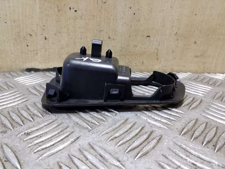 Nissan Qashqai (2006 - 2010)  82683JD00A Другая деталь отделки задний дверей
