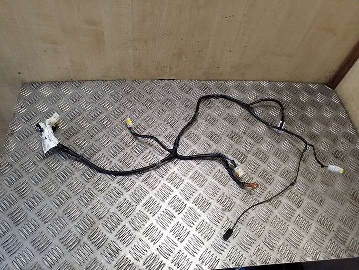 Nissan Qashqai (2006 - 2010)  24051JD00A Проводка крышки багажника