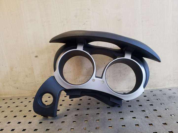 Nissan Juke I F15 (2010 - 2018)  682401KK0A Отделка приборного щитка