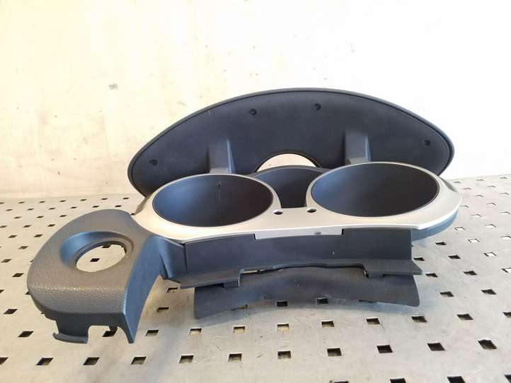 Nissan Juke I F15 (2010 - 2018)  682401KK0A Отделка приборного щитка