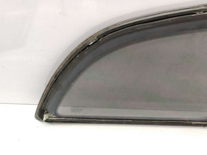 Toyota Avensis T250 (2006 - 2009)  43R00048 Заднее боковое стекло кузова