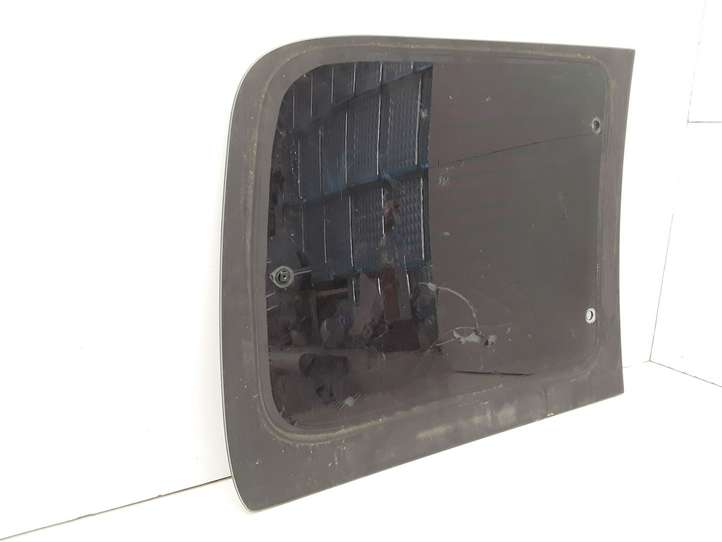 Citroen Berlingo (2003 - 2007)  43R000016 Заднее боковое стекло кузова