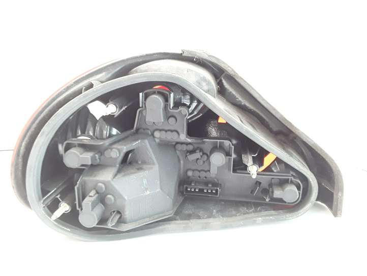 Jaguar X-Type (2001 - 2008)  F00IB02RS102AR002A01 Задний фонарь в кузове
