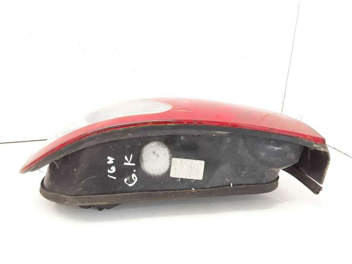 Jaguar X-Type (2001 - 2008)  AR002A01RS102IB02F00 Задний фонарь в кузове