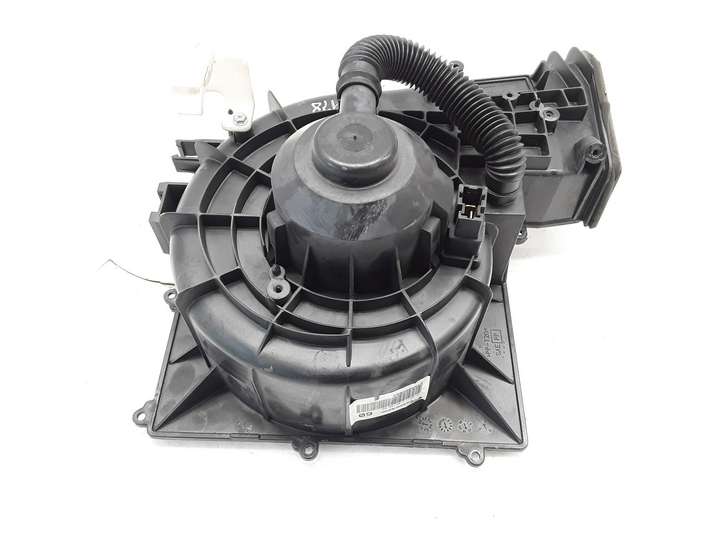 Nissan Primera (2001 - 2008)  27200AV602 Вентилятор печки