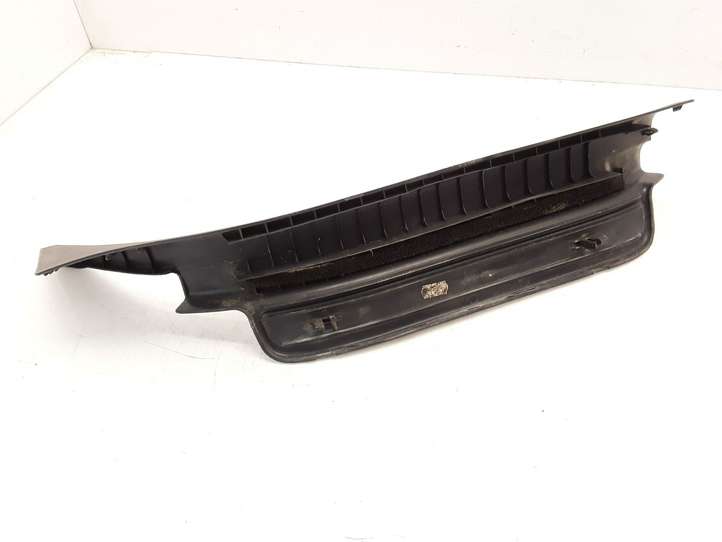 Toyota Avensis T250 (2006 - 2009)  6791805050 Отделка заднего порога (внутренняя)
