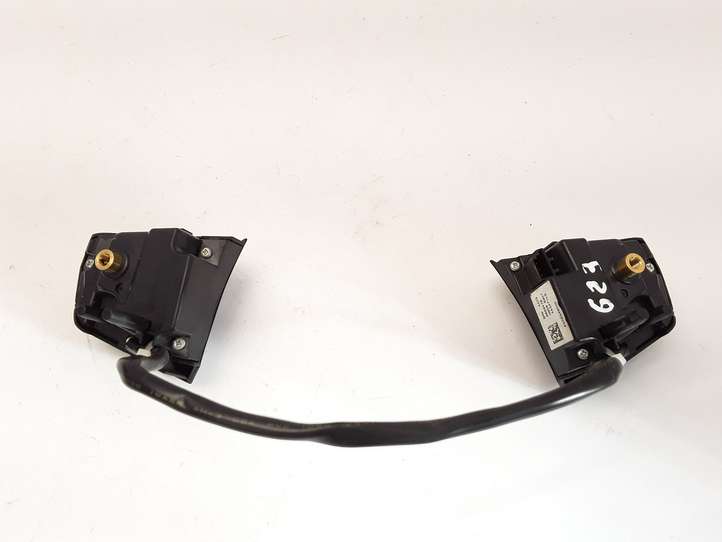 BMW 5 F10 F11 (2009 - 2016)  9229479 Кнопки рулевого колеса