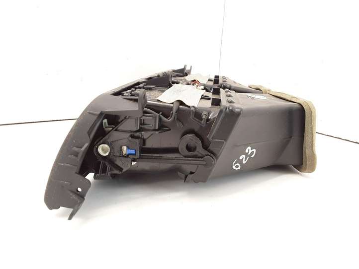 BMW 5 F10 F11 (2009 - 2016)  49166885 Центральный дефлектор