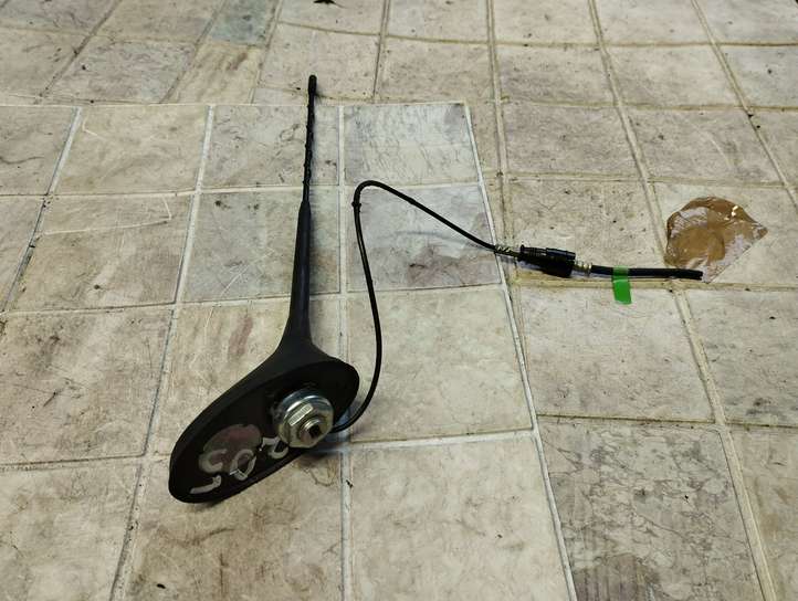 Citroen C4 Picasso (2006 - 2013)  965854468001 Антенна (антенна GPS)