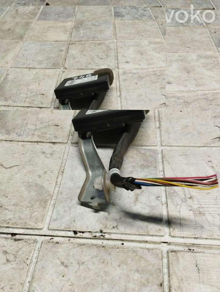 Toyota Auris 150 (2006 - 2012)  8978002040 Блок управления иммобилайзера